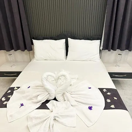 Hotel Marina Lora Sigacik *