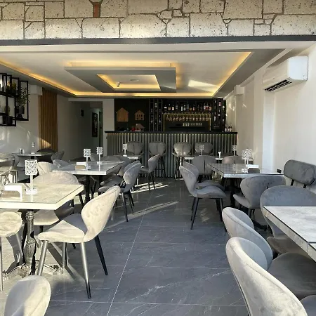 Hotel Marina Lora Sigacik *