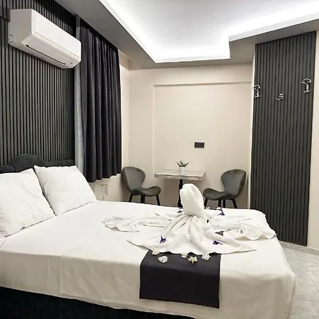 Marina Lora Sigacik Hotel