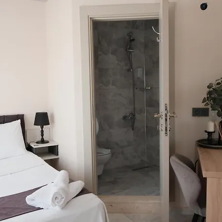 Hotel Marina Lora Sigacik *