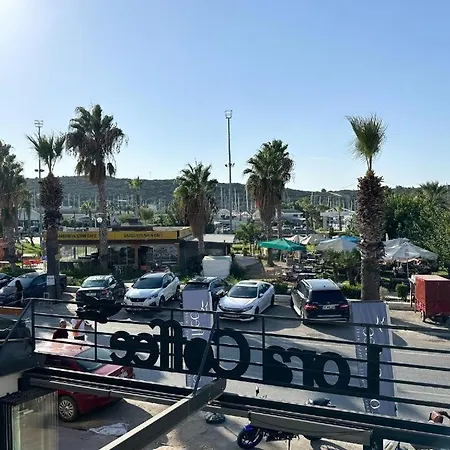 Marina Lora Sigacik Hotel